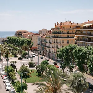 Chateauneuf Apartmanhotel