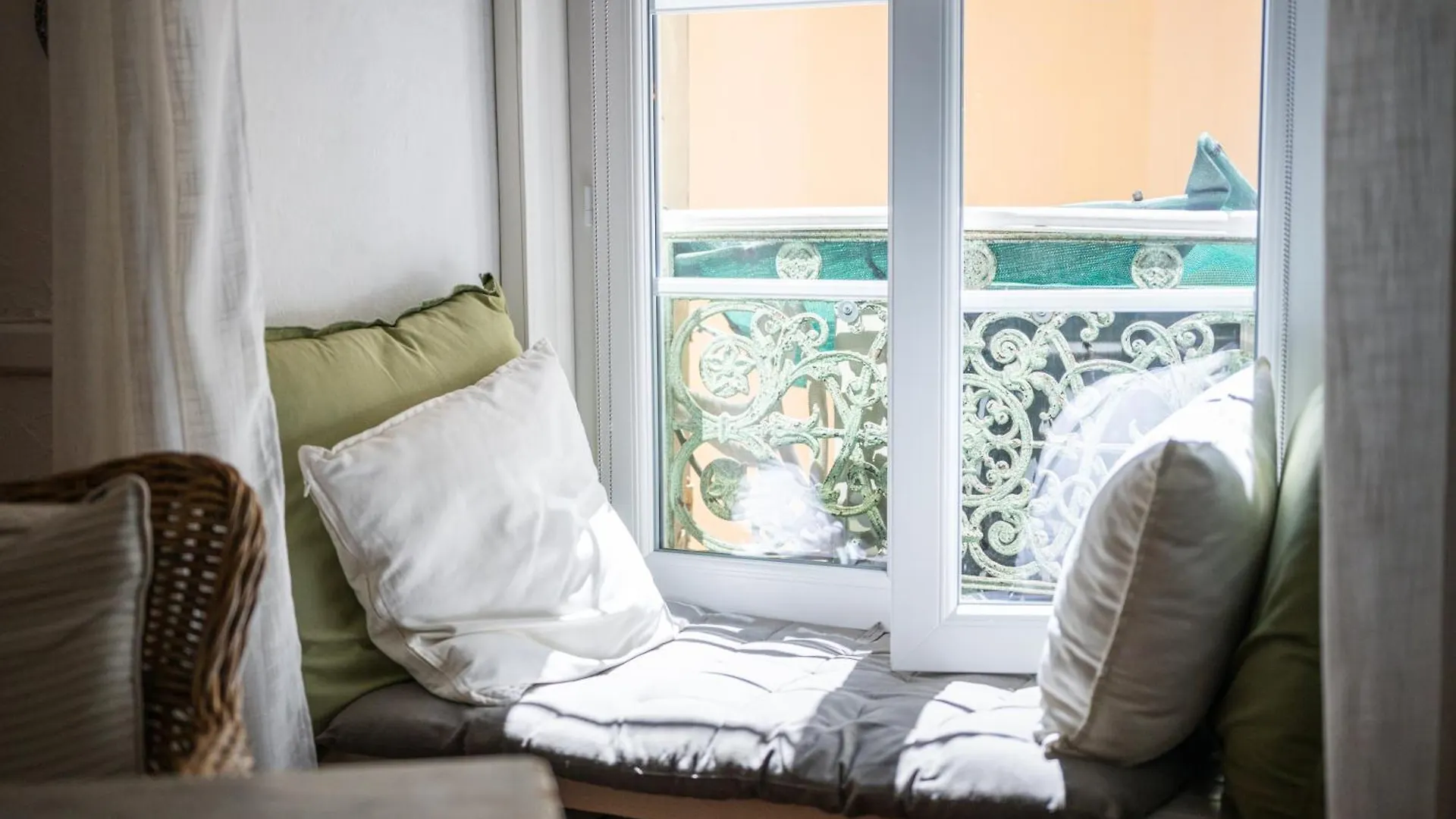 Apartment Les Sablettes - Bord De Mer - Vieille Ville - Parking Prive Menton France